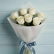 Букет 7 Белых роз Эдлесс Лав в Поддорье