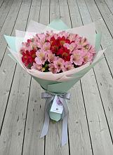 Букет цветов из:  Альстромерии #REPLACE_PRED# Поддорье