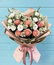 Букет цветов из:  Розы, Альстромерии и Лизиантусы #REPLACE_PRED# Поддорье