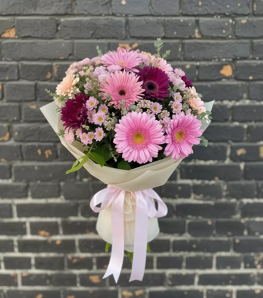 Букет цветов из: Герберы и Хризантемы в Поддорье