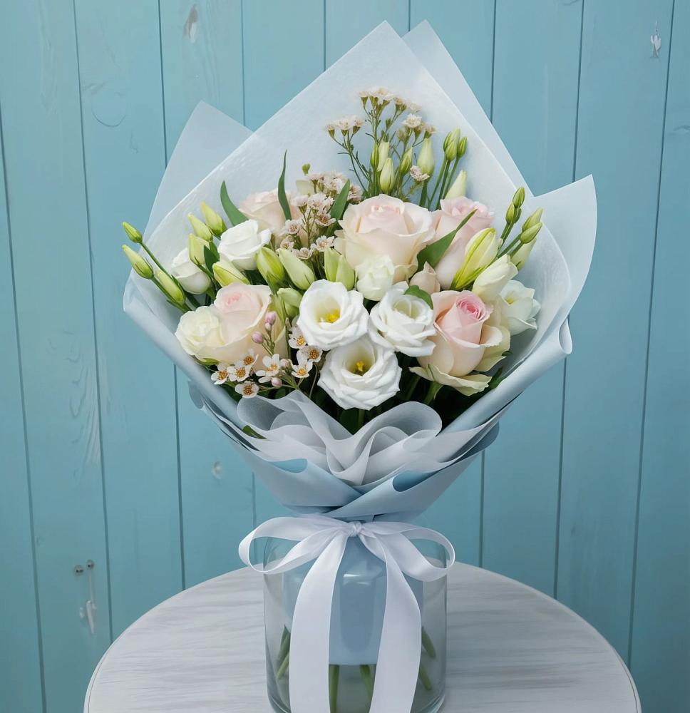 Букет цветов из: Розы и Лизиантусы в Поддорье