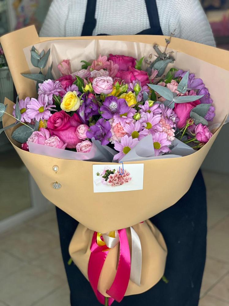 Букет цветов из: Хризантемы, Гвоздики и Альстромерии в Поддорье