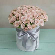 Цветочная композиция из Розы в шляпной коробке в Поддорье