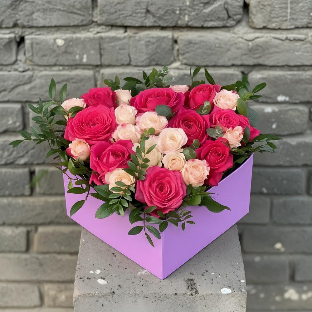 Цветочная композиция из Розы в коробке в Поддорье