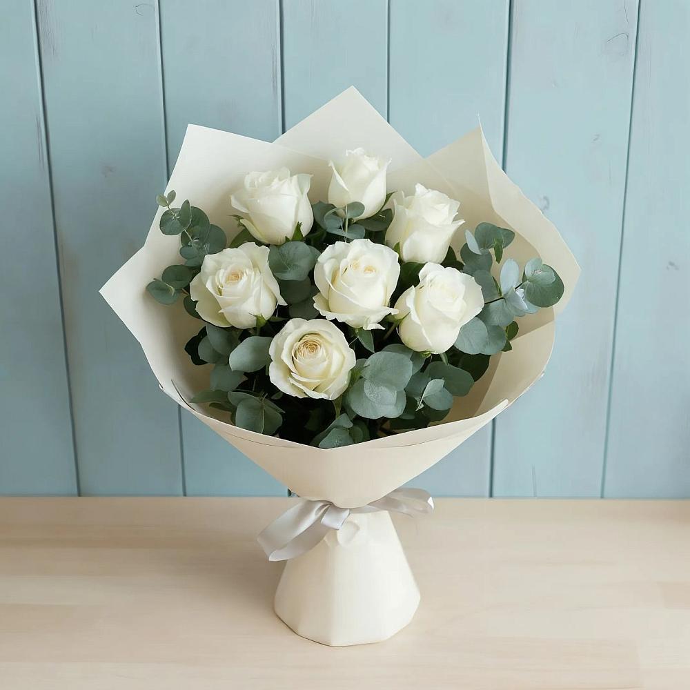 Букет Белые розы в Эвкалипте в Поддорье