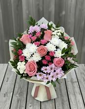 Букет цветов из:  Альстромерии, Гвоздики, Розы и Хризантемы в Поддорье