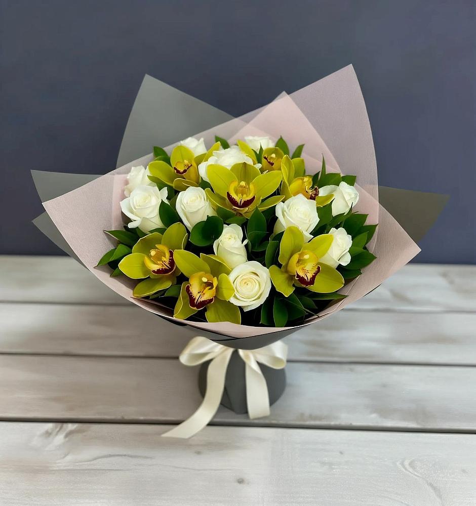 Букет цветов из: Орхидеи и Розы в Поддорье