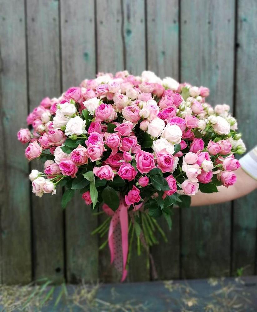 Букет Розовые кустовые розы Натали и Лав Лидия в Поддорье