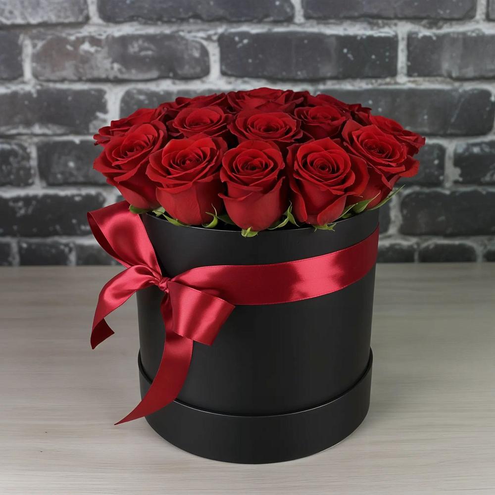 Цветочная композиция из Розы в шляпной коробке в Поддорье